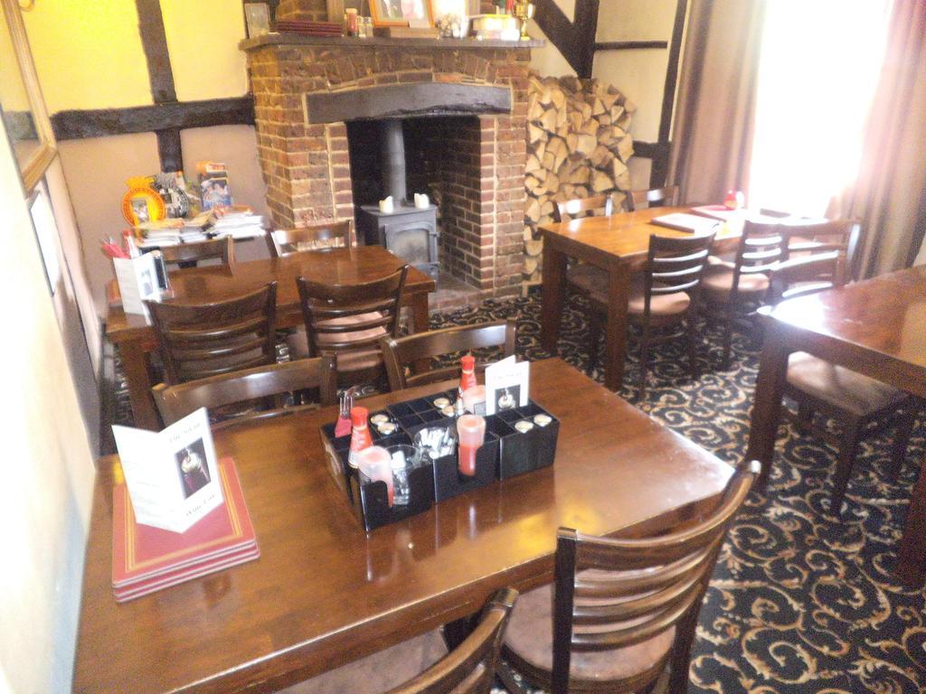 The Swan Inn Midhurst Εξωτερικό φωτογραφία
